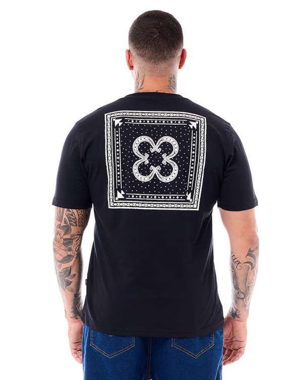 Camiseta Classic Bandana Preto Knulu