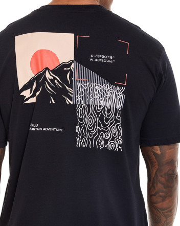 Camiseta Classic Mountain Sun Preto Knulu