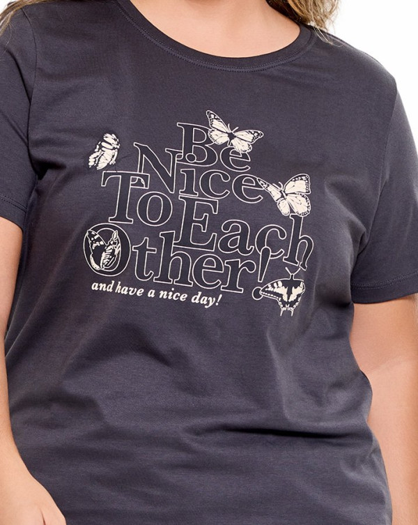 Camiseta Feminina Be Nice Cinza Knulu