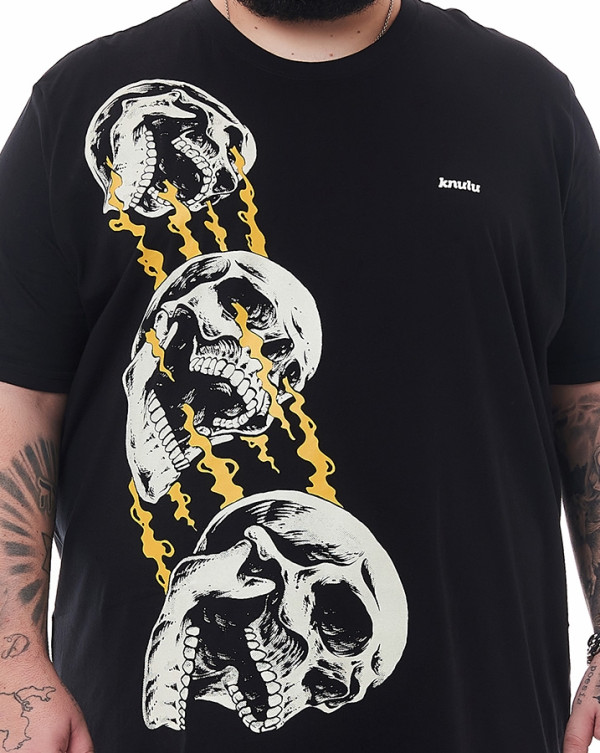 Camiseta Classic Skull Explosion Preto Knulu