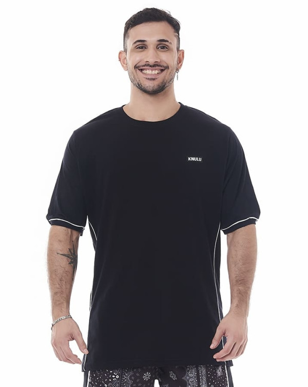 Camiseta Classic Line Preto Knulu