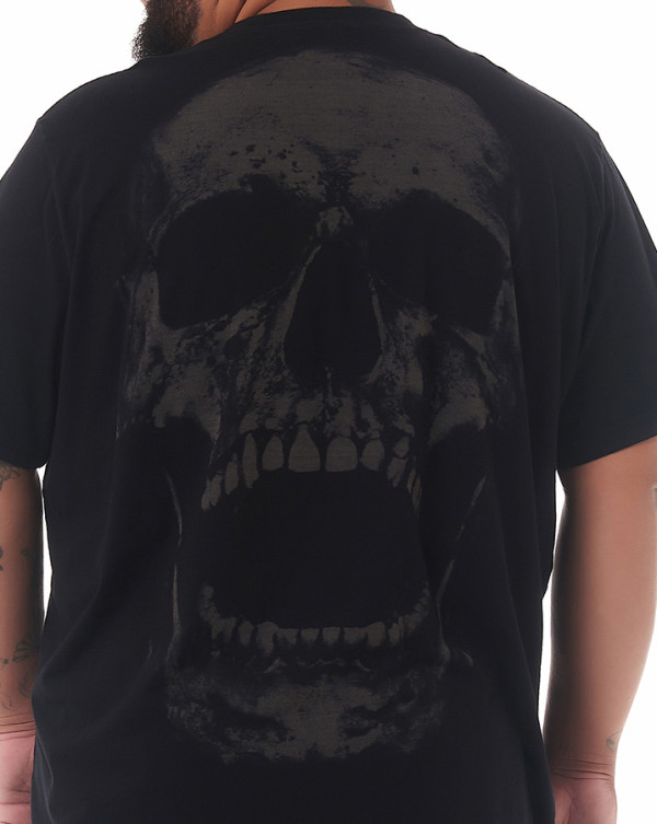 Camiseta Classic Shadow Skull Preto Knulu