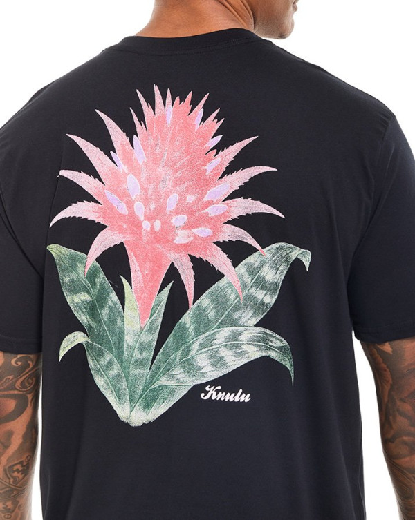 Camiseta Classic Bromelia Preto Knulu