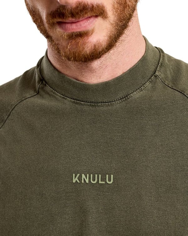 Camiseta Masculina Oversized Gola Alta Algodão Premium Estonada Logo Verde Knulu