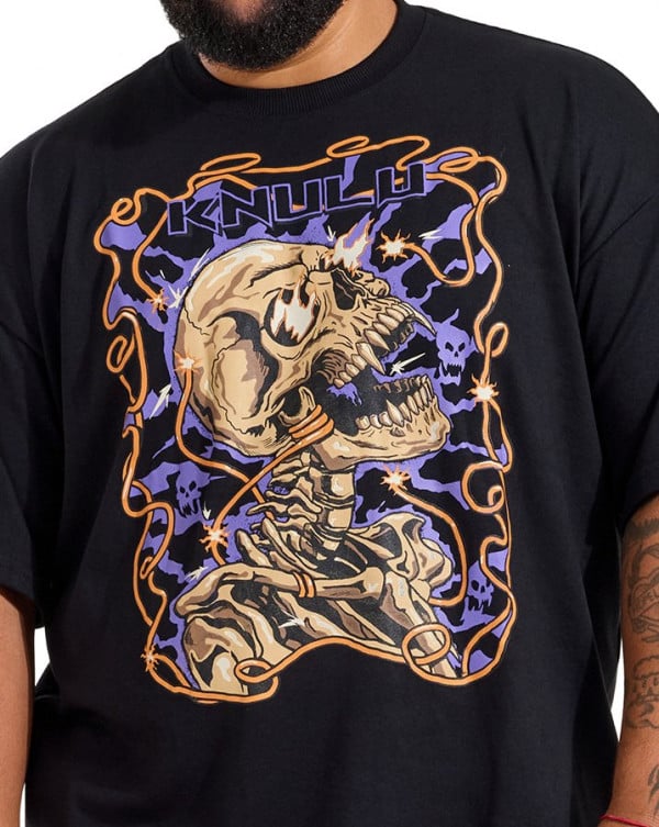 CAMISETA MASCULINA OVERSIZED SOFT ELECTRIC SKULL PRETO KNULU